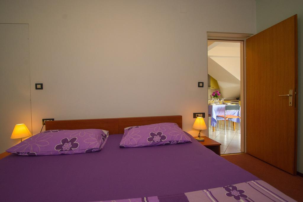 Apartments Jerkunica 로고즈니차 객실 사진