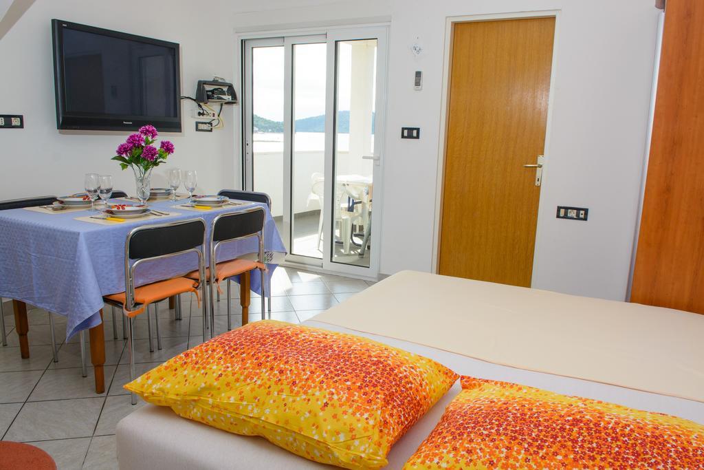 Apartments Jerkunica 로고즈니차 객실 사진
